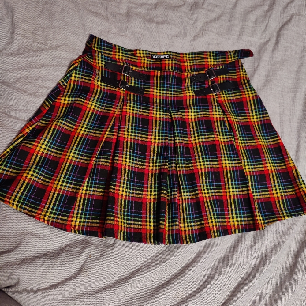Rainbow plaid pleated Hot topic skirt